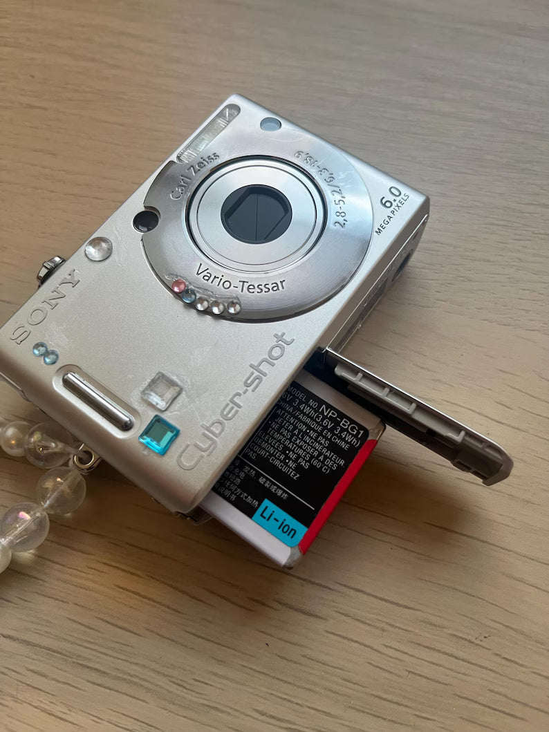 Sony Cybershot DSC-W30