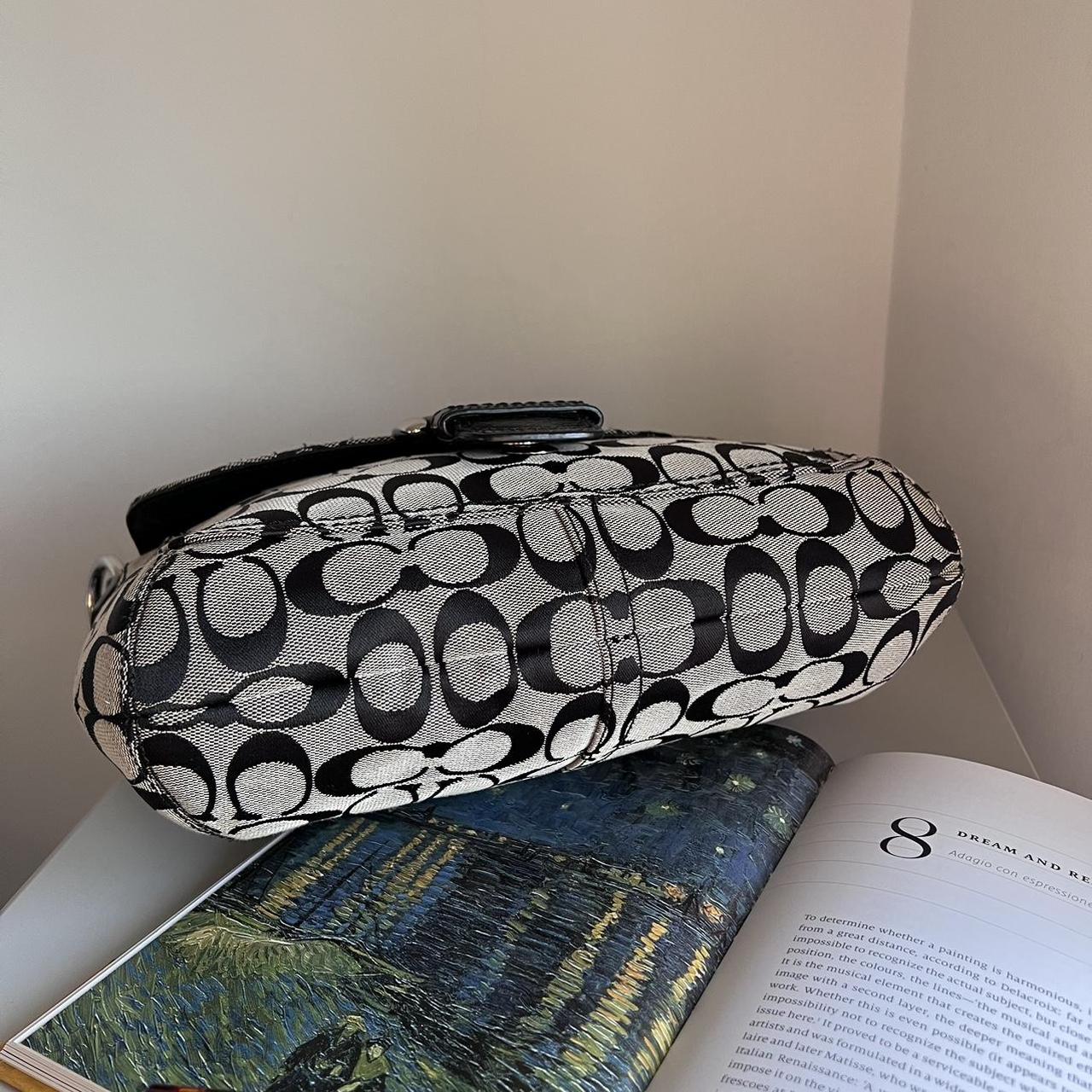 Coach Signature Buckle Shoulder Bag Black Grey Silver hO