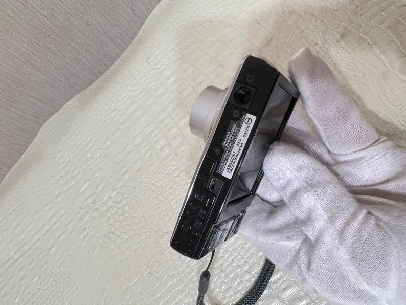 Olympus X-930 12mp pink With XD Card, Battery, Charger Tested Working