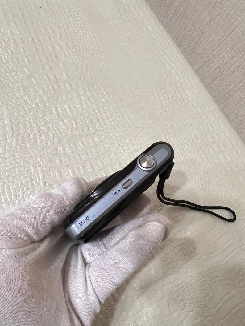 Samsung ES65 Digital Camera 10.2MP - Black