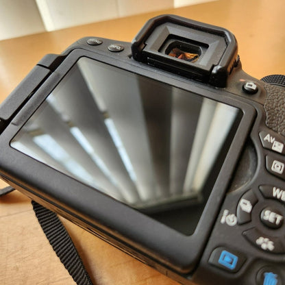 Canon EOS Rebel T6i / 750D Digital Camera with EF-S 18-55mm IS Lens 🍥 🎀📷