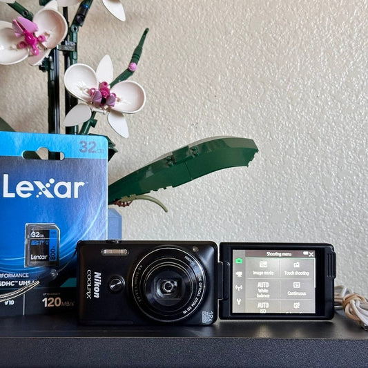Nikon COOLPIX S6900 16MP Compact Digital Camera (Black) with Flip Screen and Wi-Fi 🍥 🎀📷