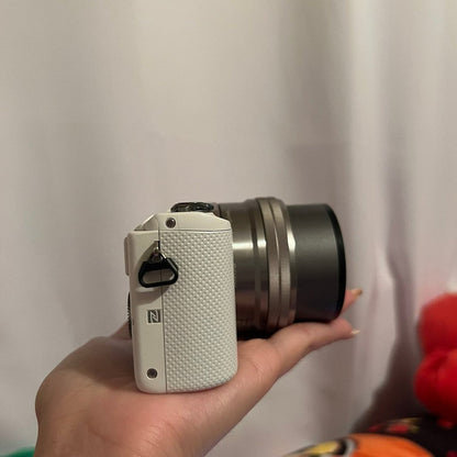 Used  Sony Alpha a5000 Mirrorless Digital Camera (White) with Kit Lens 🍥🎀📷