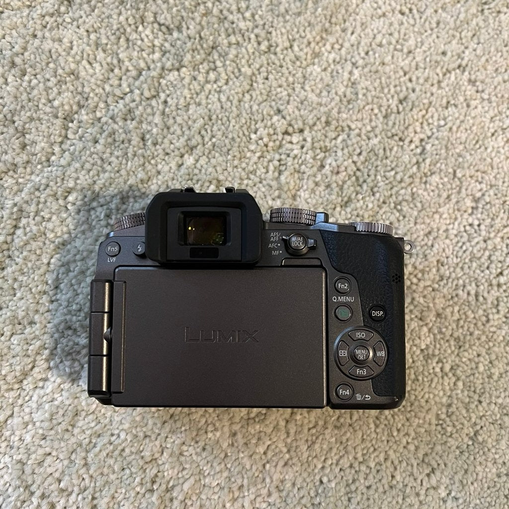 Nikon COOLPIX S6900 16MP Compact Digital Camera (Black) with Flip Screen and Wi-Fi 🍥 🎀📷