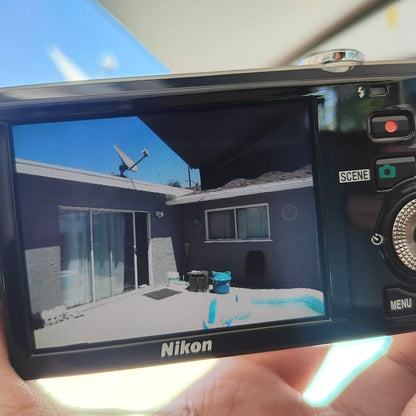 Nikon COOLPIX S6900 16MP Compact Digital Camera (Black) with Flip Screen and Wi-Fi 🍥 🎀📷