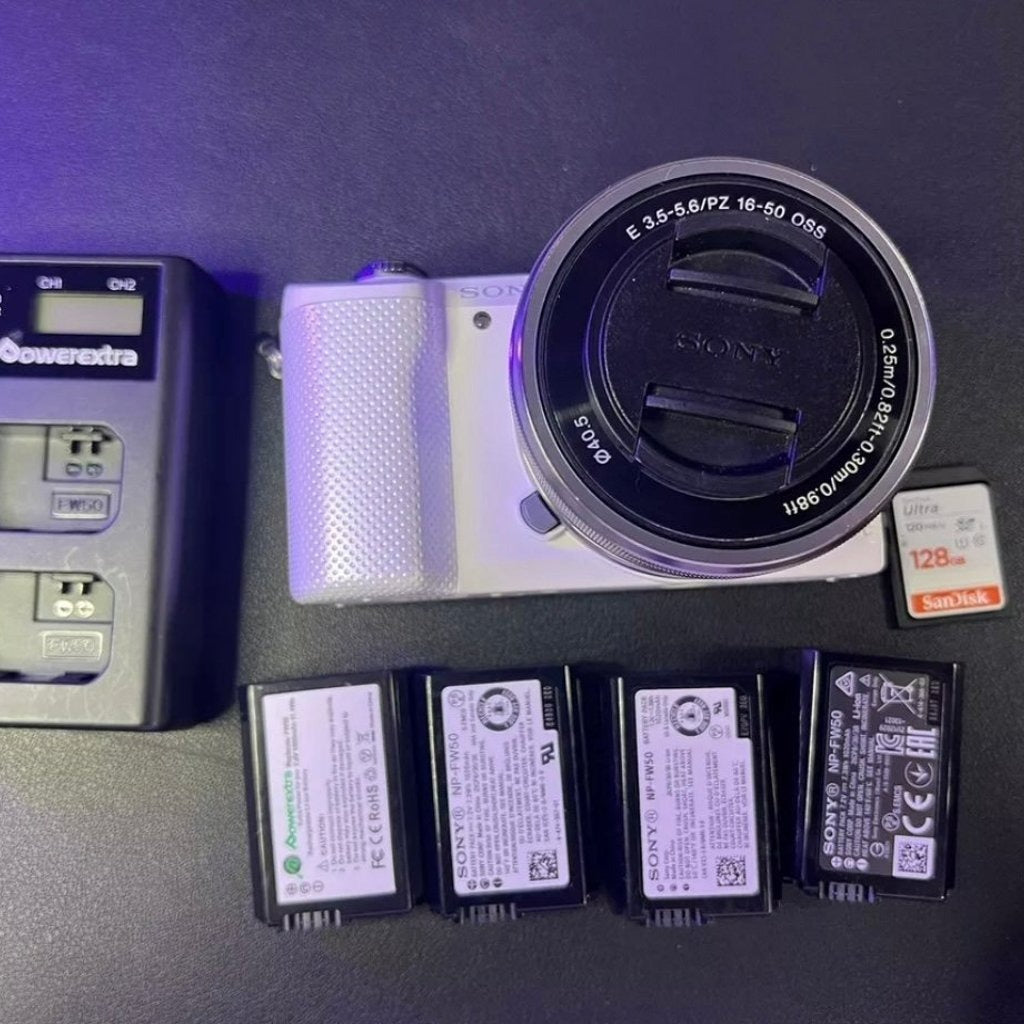 Canon EOS Rebel T6i / 750D Digital Camera with EF-S 18-55mm IS Lens 🍥 🎀📷