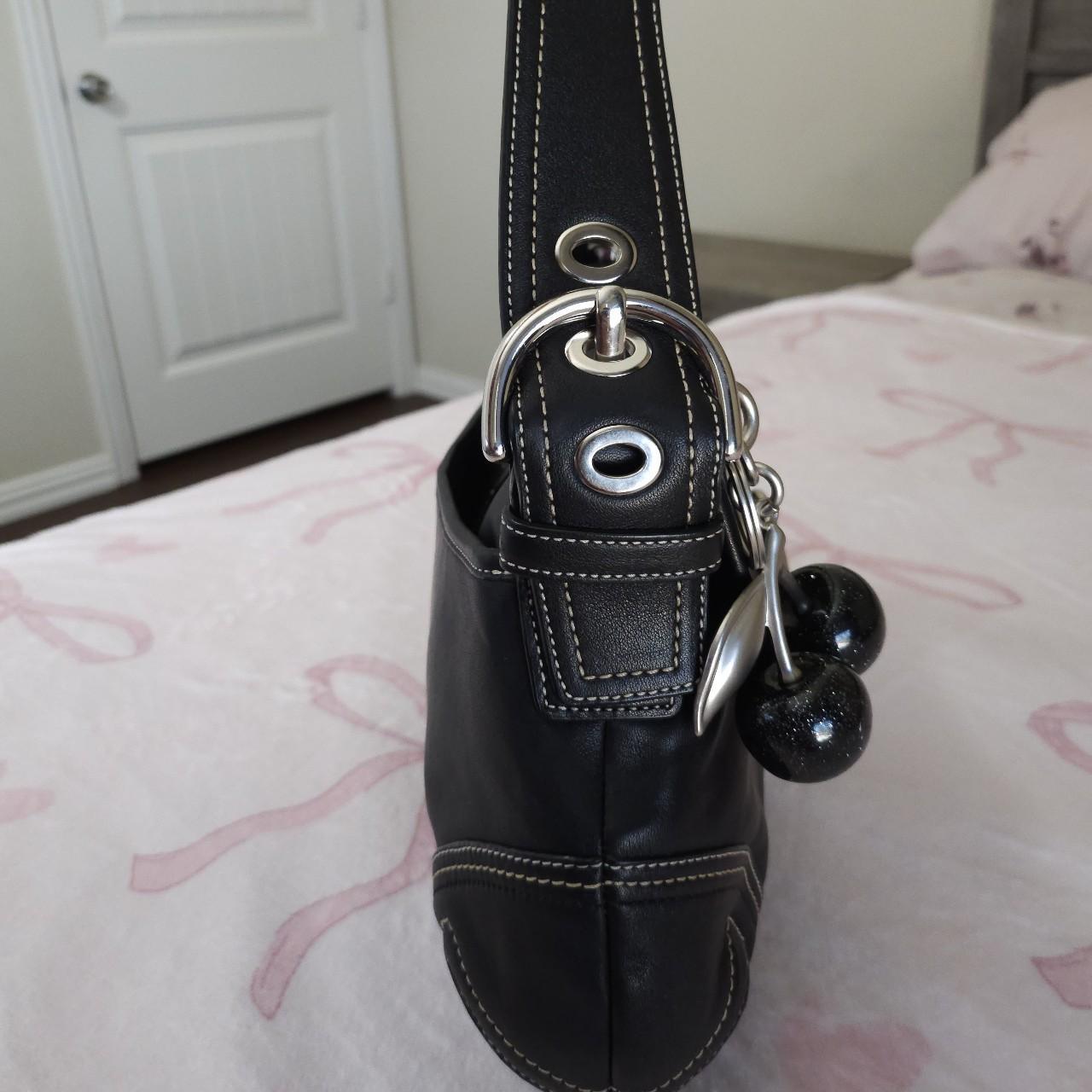 Vintage Y2K Soho Black Buckle Flap Shoulder Bag Purse xr