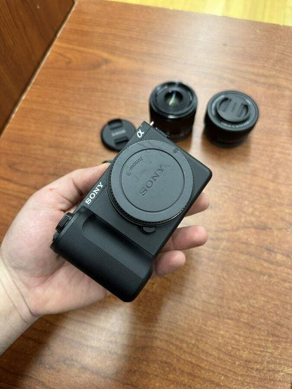 Sony Alpha ZV-E10 II Mirrorless Camera with SEL35F18 35mm & SELP16502 16-50mm Lens