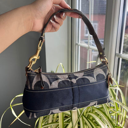 Coach Signature Denim Baguette Shoulder Bag mo