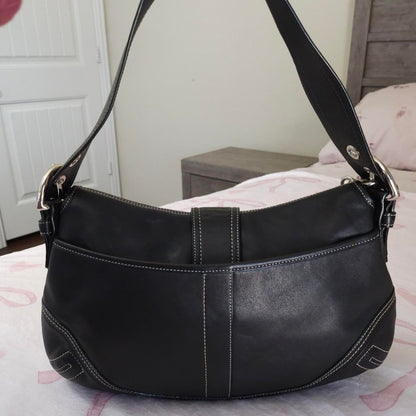 Vintage Y2K Soho Black Buckle Flap Shoulder Bag Purse xr