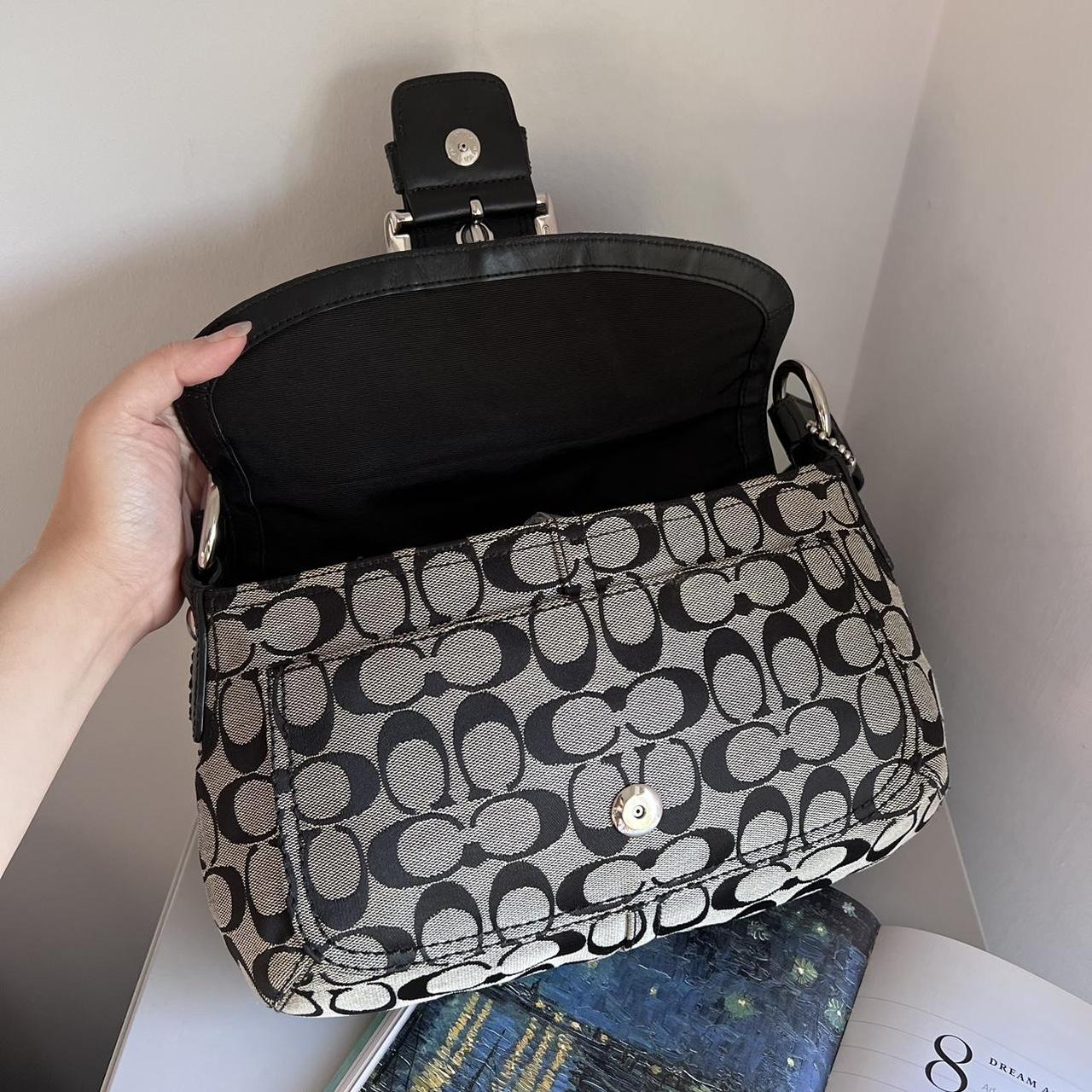 Coach Signature Buckle Shoulder Bag Black Grey Silver hO