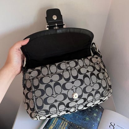 Coach Signature Buckle Shoulder Bag Black Grey Silver hO