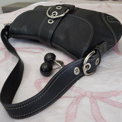 Vintage Y2K Soho Black Buckle Flap Shoulder Bag Purse xr