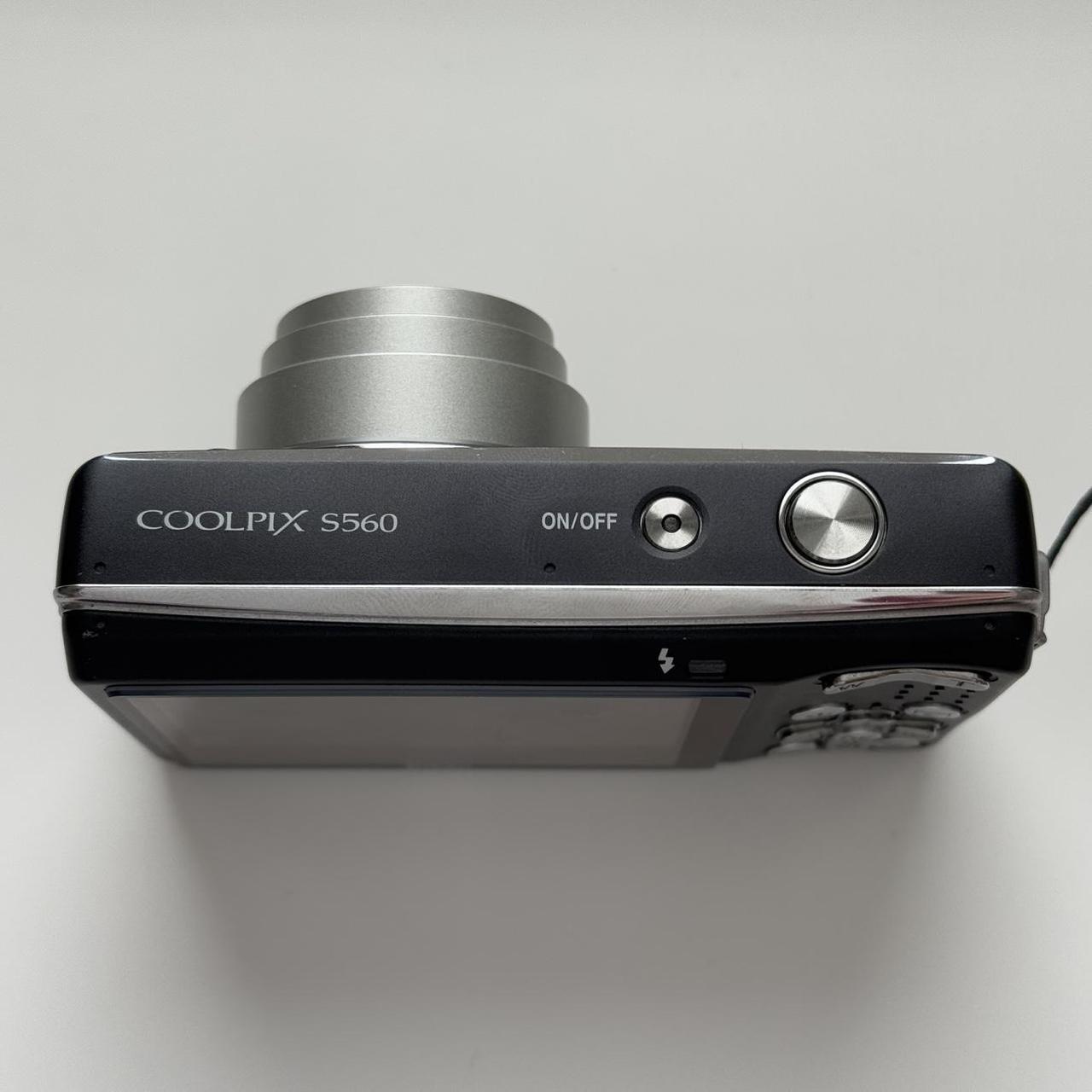 Used Nikon Coolpix S560 Digital Camera