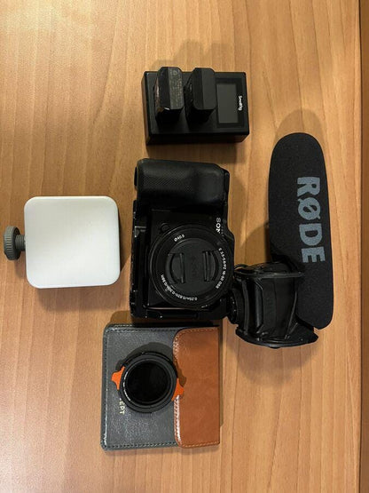 Sony Alpha ZV-E10 25.0MP Interchangeable Lens Camera - Black (16-50mm Zoom Lens)