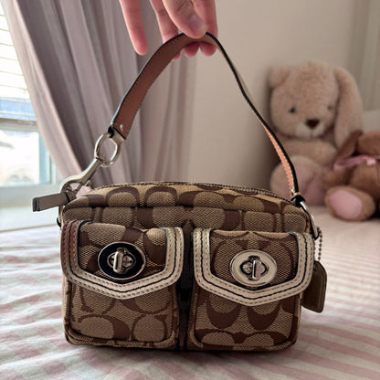 Coach Mini Legacy iJ