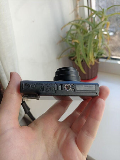 Canon PowerShot ELPH 110 HS Black 16.0MP Digital Camera