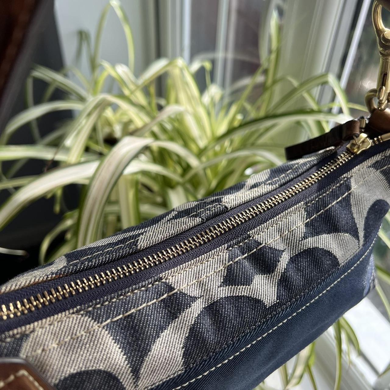 Coach Signature Denim Baguette Shoulder Bag mo