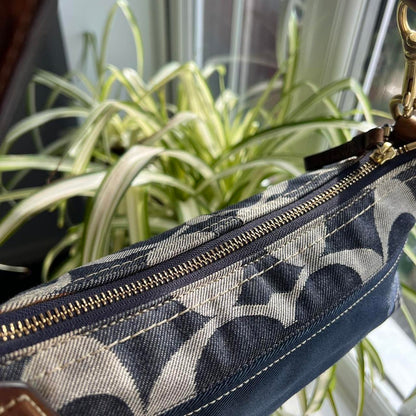 Coach Signature Denim Baguette Shoulder Bag mo