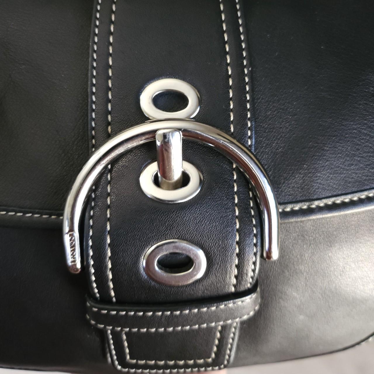 Vintage Y2K Soho Black Buckle Flap Shoulder Bag Purse xr