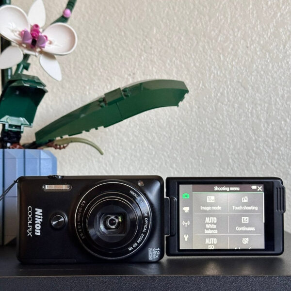 Nikon Coolpix S6900 16Mp Black Compact Digital Camera With Flip Screen And Wi Fi Hj - Image 8