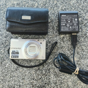 Nikon Coolpix S6000 Digital Camera Iw