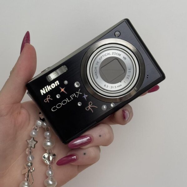 Nikon Coolpix S560 Digital Camera Qm - Image 5