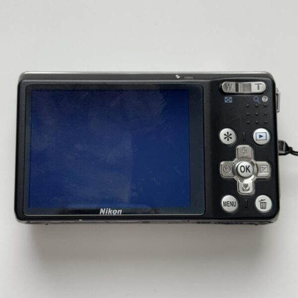 Nikon Coolpix S560 Digital Camera Qm - Image 3