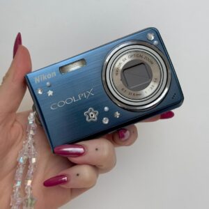 Nikon Coolpix S550 Digital Camera Qx