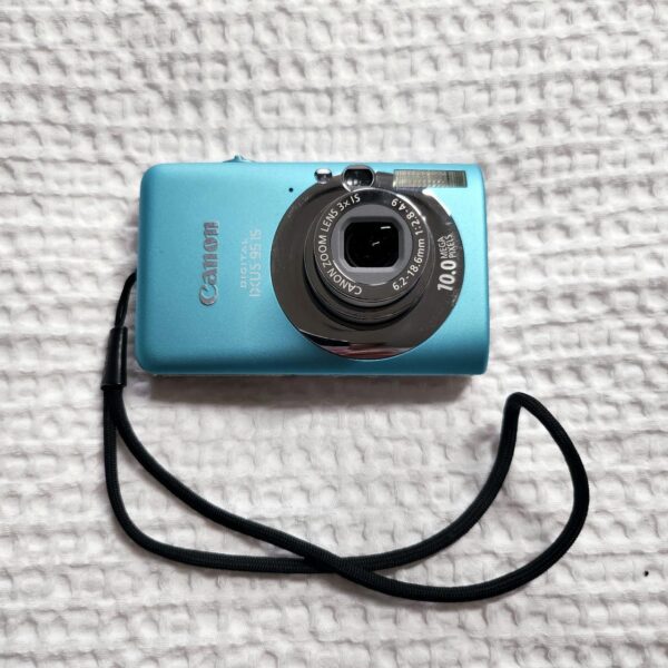 Blue Canon Ixus 95 Is Digital Camera Rare - Image 4