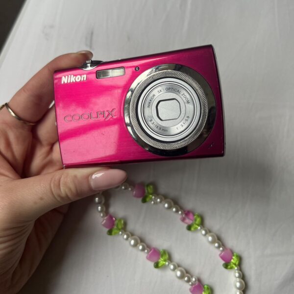 Vintage Nikon Coolpix S230 10Mp Hot Pink Digital Camera Nb - Image 2