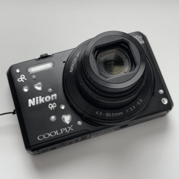 Nikon Coolpix S7000 Digital Camera Bundle Jh - Image 5