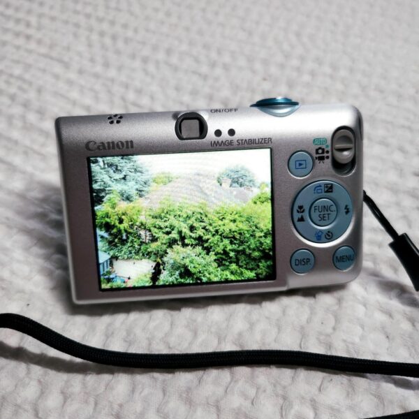 Blue Canon Ixus 95 Is Digital Camera Rare - Image 3