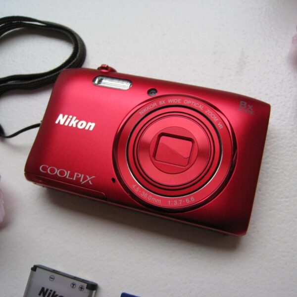 Red Nikon Coolpix S3600 Digital Camera Df - Image 4